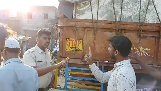 तारापुरात केमिकल माफियांचा हैदोस!