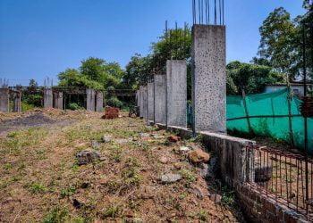 पाली येथील आदिवाशी सांस्कृतिक भवनाचे काम रखडले