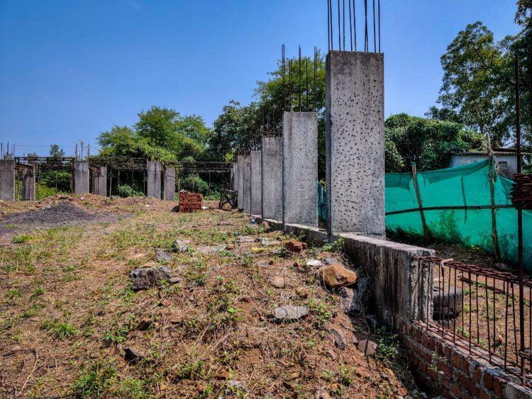 पाली येथील आदिवाशी सांस्कृतिक भवनाचे  काम रखडले