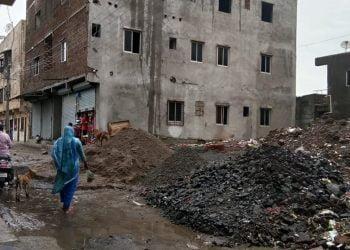 अनधिकृत वस्त्यांना सुविधांची खैरात