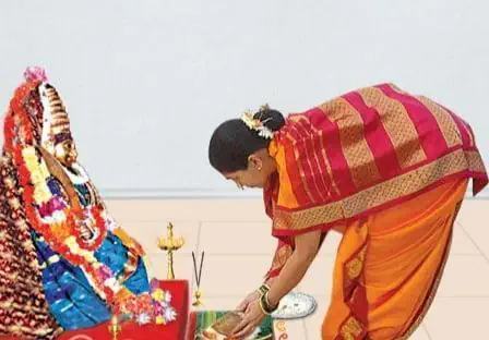 देवीची ओटी कशी भरावी ?
