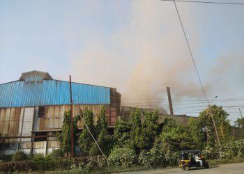 प्रदूषणकारी कारखान्या विरोधात सामाजिक संघटने कडून तक्रार