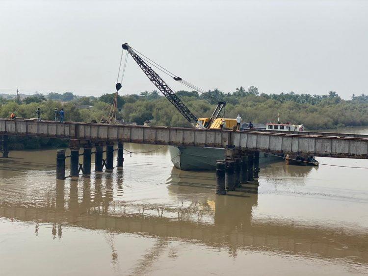 153 वर्षे जुना ब्रिटिश कालीन पूल तोडण्यास सुरुवात
