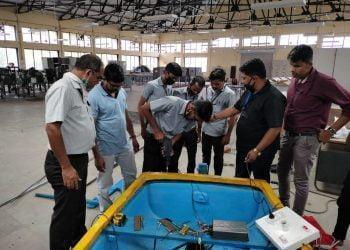 पालघरमध्ये सौर ऊर्जेवर चालणाऱ्या बोटीची निर्मिती