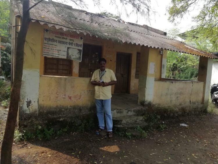 पशु वैद्यकीय अधिकाऱ्यांच्या रिक्त जागांकडे जिल्हा परिषदेचे दुर्लक्ष