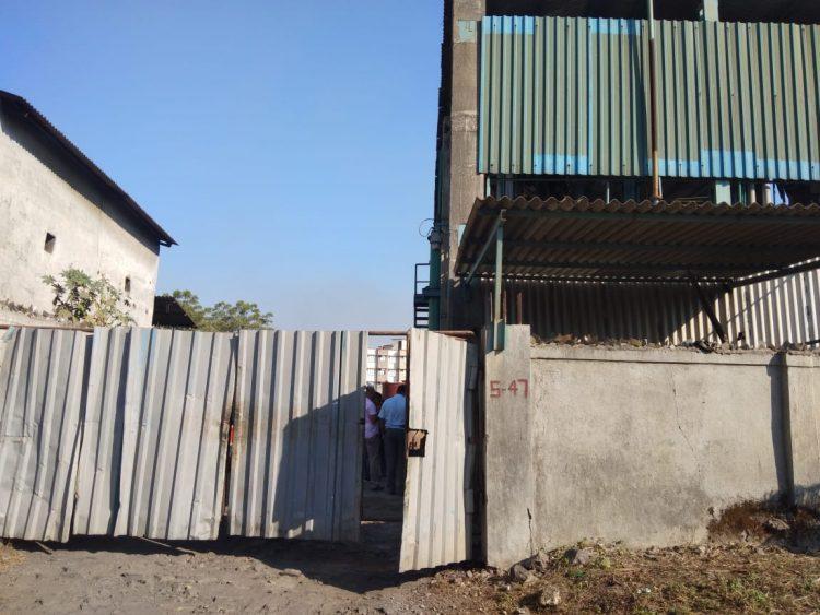 घातक रसायन सोडणाऱ्या कारखानदारांवर मेहरबानी