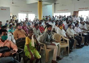 मुंबई बडोदा महामार्गाच्या भूसंपादन प्रक्रियेदरम्यान शेतकऱ्यांना दिल्या जाणाऱ्या दरात तफावत