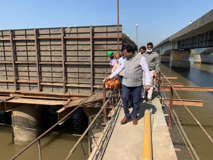 वर्सोवा पुलाच्या कामाला गती मिळणार – खासदार राजन विचारे