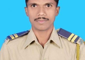 पोलीस ठाण्यात डोक्यात गोळी झाडून हवालदाराची आत्महत्या