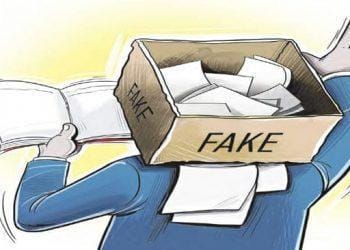 ग्रामसेवक देतात मुख्यालयी राहत असल्याचा बोगस दाखला