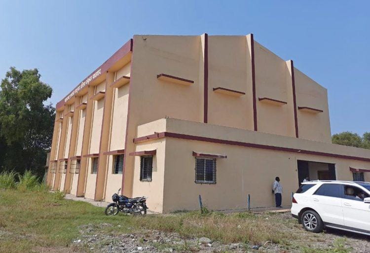 टेंभोडे  येथे जिल्हा क्रीडा संकुलनासाठी १६ एकर जागा मंजूर
