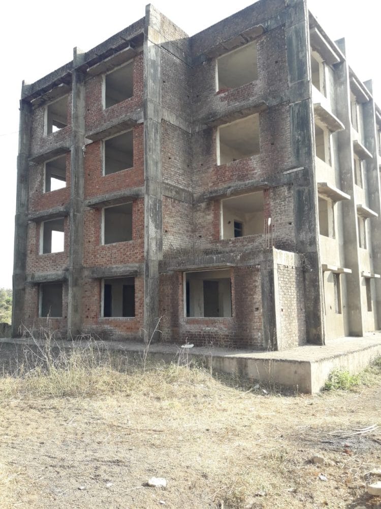 गारगांव आश्रमशाळा इमारतीचे बांधकाम रखडले