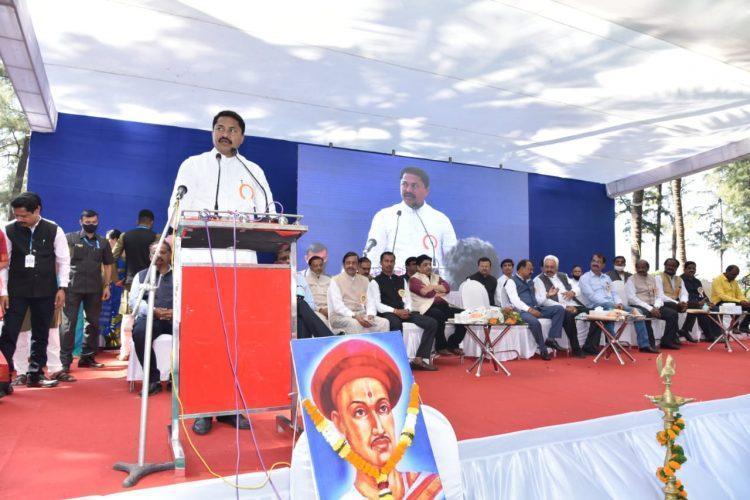 पत्रकारांची ताकद कमी करणे हा देशद्रोह!