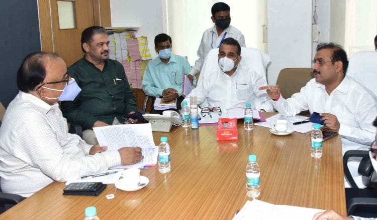 साखर कारखान्यात विलीनिकरण करण्यास तत्वत: मान्यता