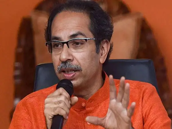 तिसऱ्या लाटेचा धोका असल्याने उद्योगांनी कायमस्वरूपी कोविड सुसंगत कार्यप्रणाली तयार करा; मुख्यमंत्री
