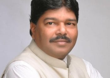 माजी आमदार पास्कल धनारे यांचे निधन