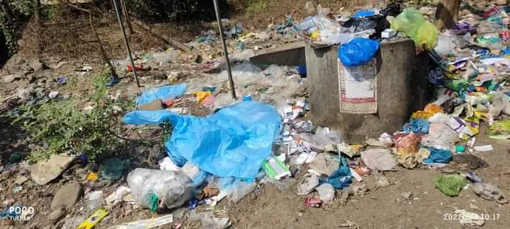 मनोरमध्ये कचरा कुंडीत पीपीई किट
