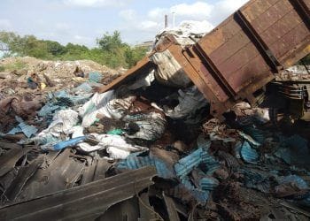 विराज कारखान्यांने फेकला रासायनिक घनकचरा