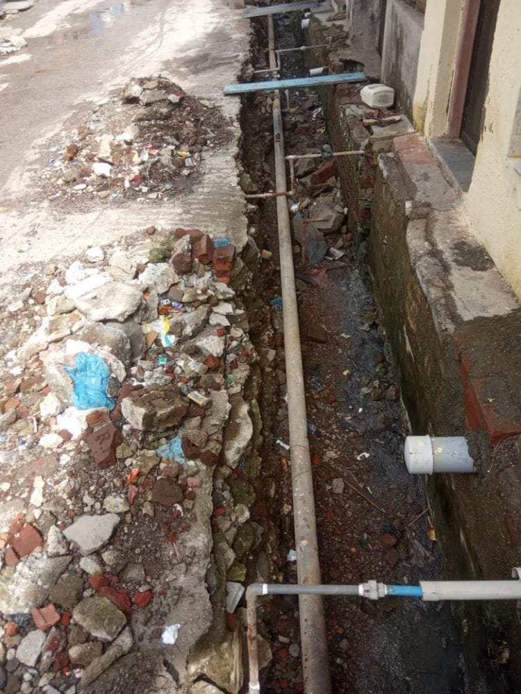 सहा महिन्यापासून खोदून ठेवले गटार; सरावली ग्रामपंचायतीचा प्रताप