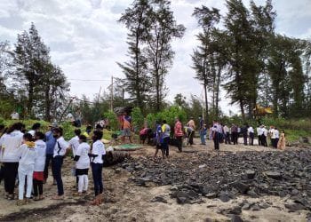 केळवे समुद्र किनाऱ्याची धूप रोखण्यासाठी अभिनय उपक्रम