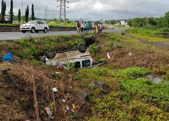 गणपतीला गावी जाणाऱ्या गाडीचा अपघात