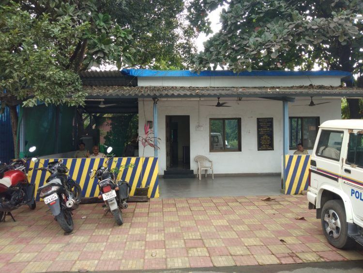 खैराफाटक चौकीवर एका शिट्टीवर अर्थकारण