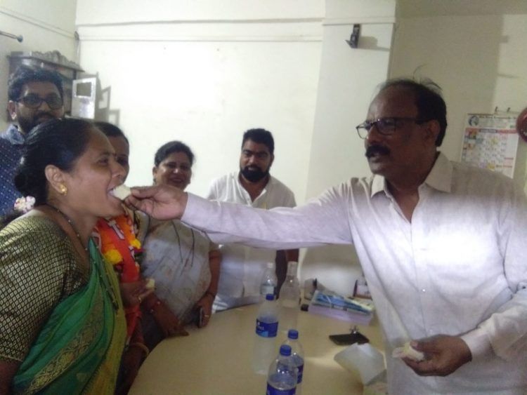 अवधनगरच्या राऊळांचे हट्ट पुरविण्यात गड ढासळला