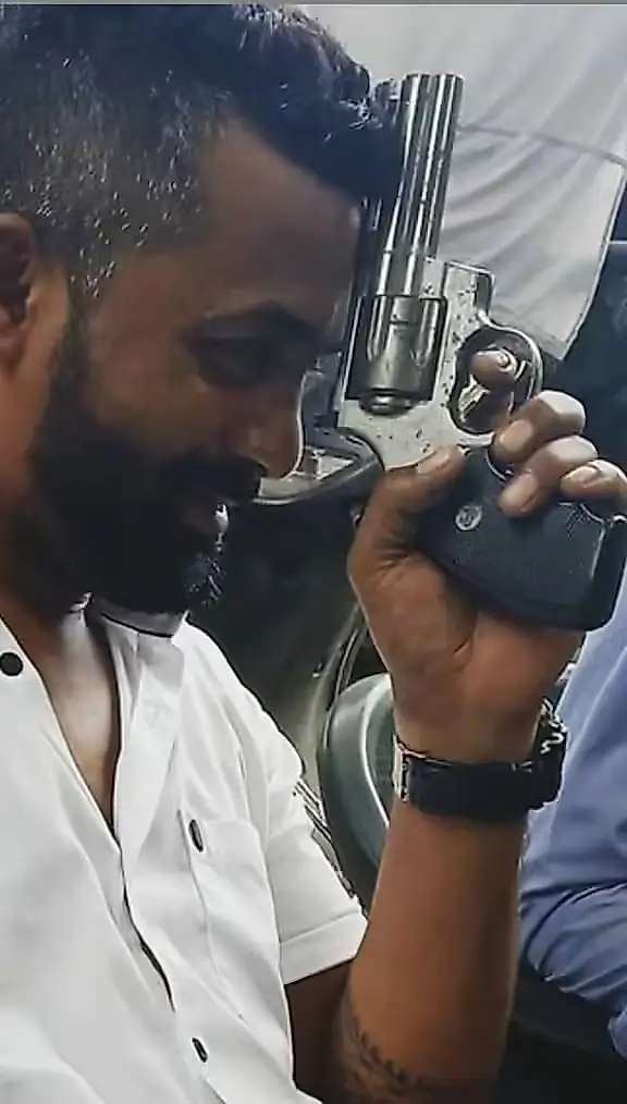 ड्रग्स माफिया निल्या मोकाट