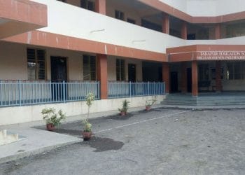 शुल्क भरले नसल्याने 10 वीचे परीक्षा प्रवेश पत्र नाकारले