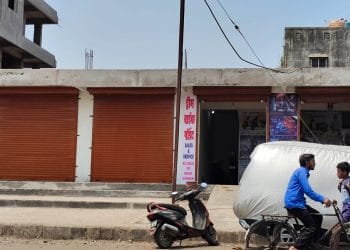 गावठाण जागेवर अनधिकृत बांधकाम जोमाने