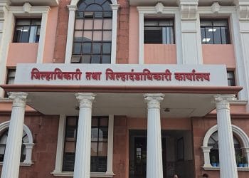 आसनगाव जमीन घोटाळाप्रकणात जिल्हाधिकारी फ्लाईट मोडवर